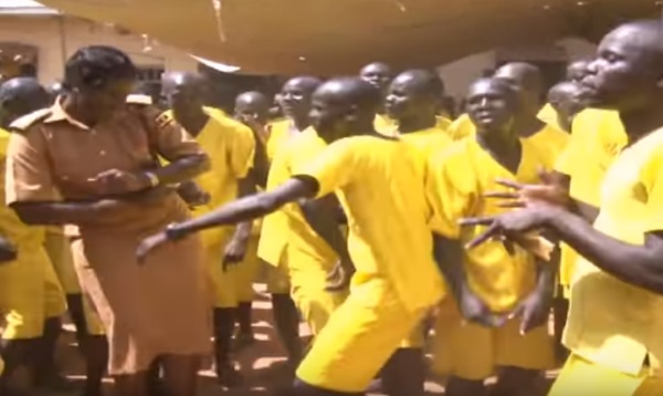 Male Prisoners Dancing Male Prisoners Get Entertained During Festive Season